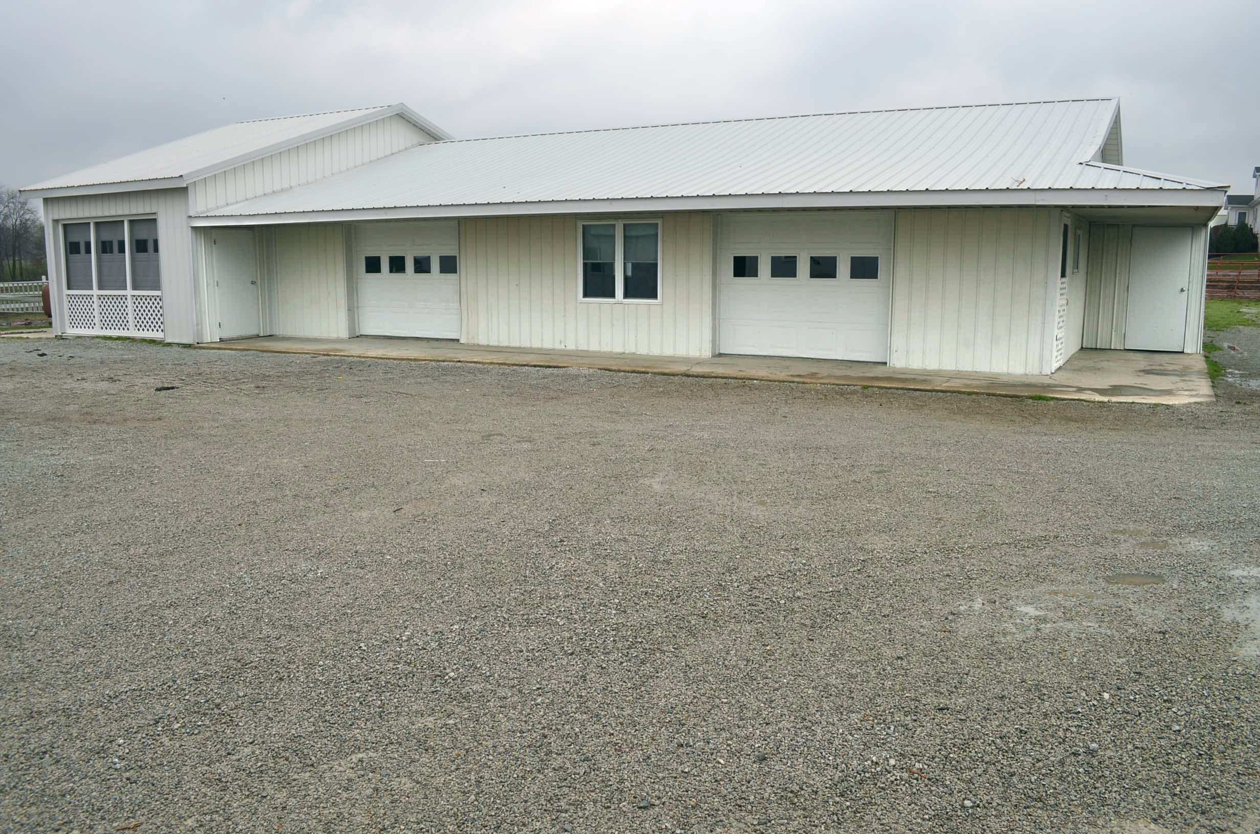 Property photo 9 - Amish Farm Auction - 7 Bedroom 2 Bathroom Home